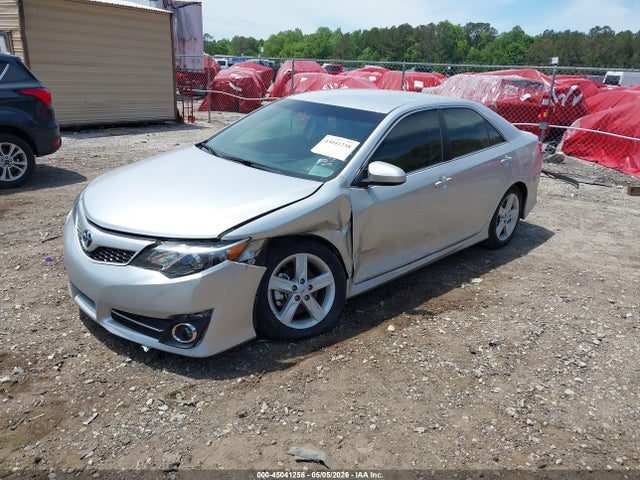 2014 Toyota Camry Se მანქანა იყიდება აუქციონზე, vin: 4T1BF1FK3EU321175, აუქციონის ნომერი: 45041258