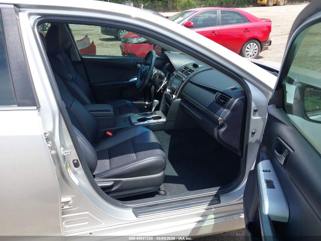 2014 Toyota Camry Se მანქანა იყიდება აუქციონზე, vin: 4T1BF1FK3EU321175, აუქციონის ნომერი: 45041258