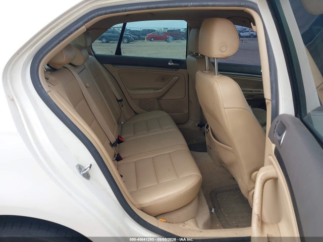 45041293 :رقم المزاد ، 3VWST71K16M712111 vin ، 2006 Volkswagen Jetta Tdi مزاد بيع