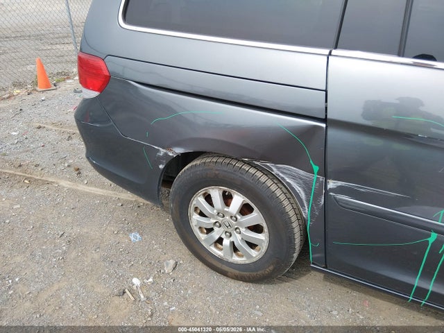 45041320 :رقم المزاد ، 5FNRL3H4XAB081308 vin ، 2010 Honda Odyssey Ex مزاد بيع