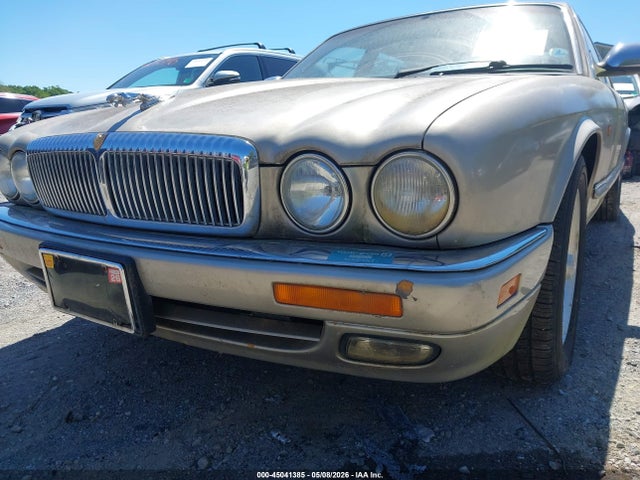 Продажа на аукционе авто 1995 Jaguar Vandenplas, vin: SAJKX1744SC741449, номер лота: 45041385
