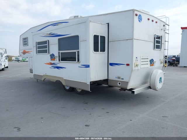45041389 :رقم المزاد ، 1KB3A1J2X5E151427 vin ، 2005 Holiday Rambler 30ft مزاد بيع