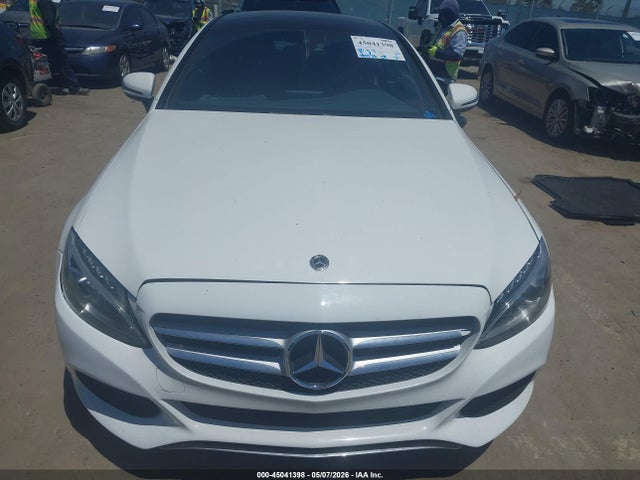 WDDWJ4JB7JF729812 Mercedes-Benz C 300