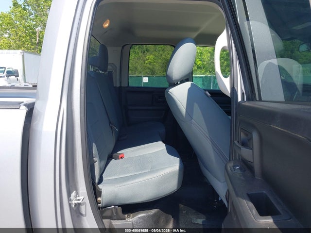 45041425 :رقم المزاد ، 1C6RR6FG7KS621237 vin ، 2019 Ram 1500 Classic Tradesman  4x2 6'4 Box مزاد بيع