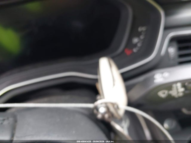 Продажа на аукционе авто 2018 Audi A5 2.0t Premium, vin: WAUENCF55JA050106, номер лота: 45041428