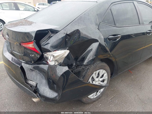 45041434 :رقم المزاد ، 2T1BURHE4HC820570 vin ، 2017 Toyota Corolla Le مزاد بيع