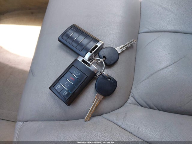Aukcja sprzedaży 2010 Cadillac Dts Standard, vin: 1G6KA5EY5AU125770, numer aukcji: 45041456
