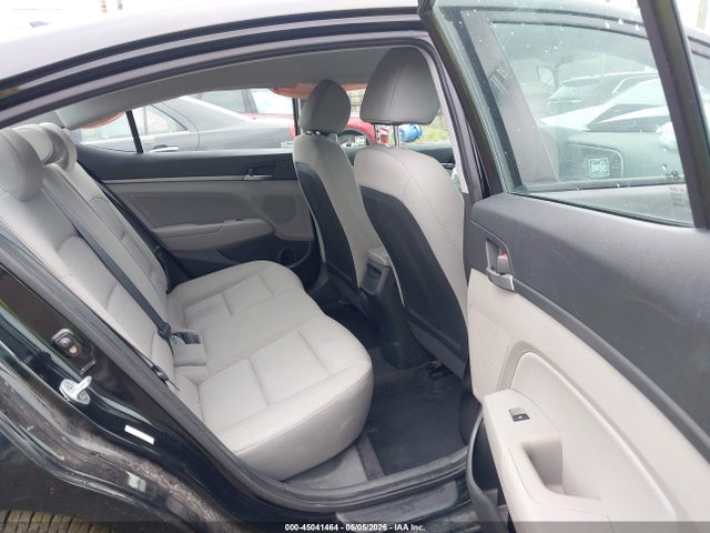 45041464 :رقم المزاد ، KMHD84LF3HU067385 vin ، 2017 Hyundai Elantra Se مزاد بيع