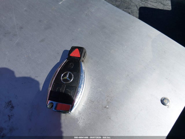 Продажа на аукционе авто 2015 Mercedes-benz C 300, vin: 55SWF4JB4FU059092, номер лота: 45041498