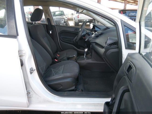 45041503 :رقم المزاد ، 3FADP4AJ6FM101129 vin ، 2015 Ford Fiesta S مزاد بيع