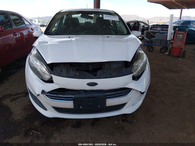 45041503 :رقم المزاد ، 3FADP4AJ6FM101129 vin ، 2015 Ford Fiesta S مزاد بيع