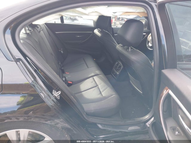 45041533 :رقم المزاد ، WBA8E3G59GNT26252 vin ، 2016 Bmw 328i Xdrive مزاد بيع