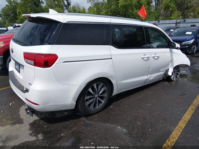KNDMC5C12J6374537 KIA Sedona Sx