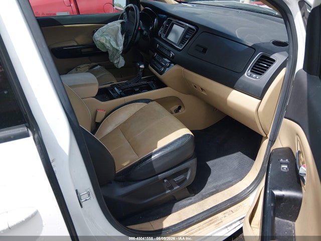 KNDMC5C12J6374537 KIA Sedona Sx