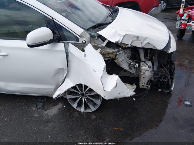 KNDMC5C12J6374537 KIA Sedona Sx