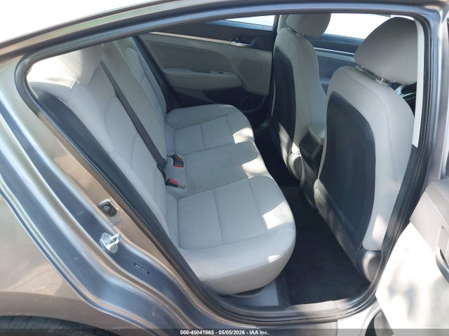 45041565 :رقم المزاد ، 5NPD84LF7KH422421 vin ، 2019 Hyundai Elantra Sel مزاد بيع
