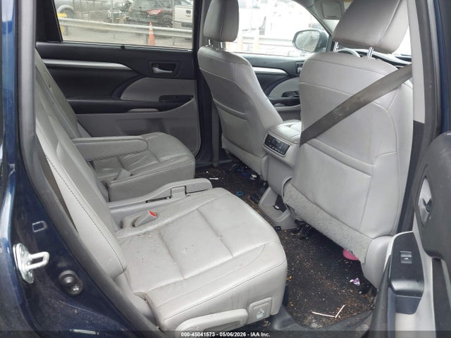 Auction sale of the 2016 Toyota Highlander Xle V6, vin: 5TDKKRFH7GS180380, lot number: 45041573