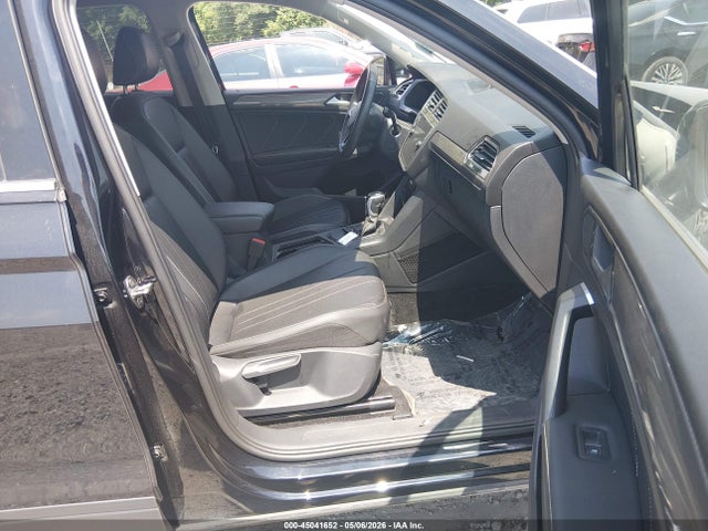 Продажа на аукционе авто 2024 Volkswagen Tiguan 2.0t Se/2.0t Wolfsburg Edition, vin: 3VV3B7AX4RM028486, номер лота: 45041652