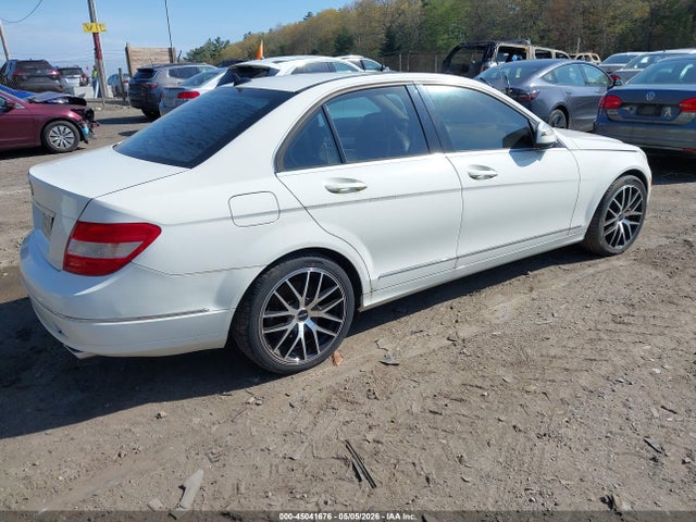 45041676 :رقم المزاد ، WDDGF81X58F156248 vin ، 2008 Mercedes-benz C 300 Luxury 4matic/sport 4matic مزاد بيع