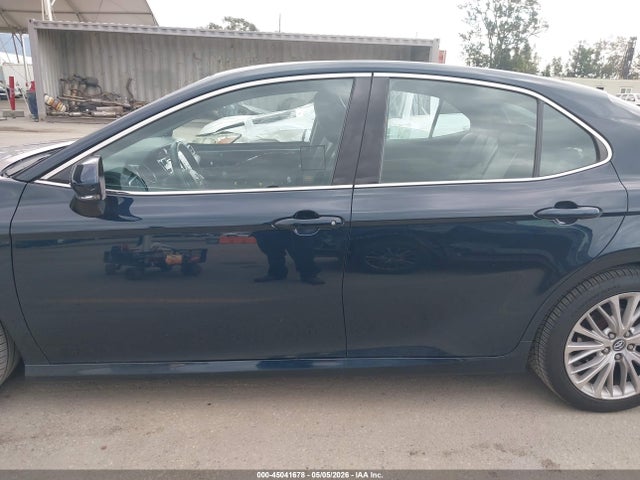4T1B11HKXJU544240 Toyota CAMRY XLE