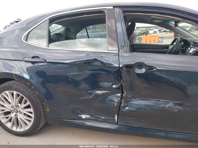 4T1B11HKXJU544240 Toyota CAMRY XLE
