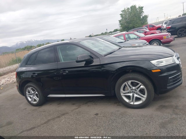 45041684 :رقم المزاد ، WA1ANAFY6J2104971 vin ، 2018 Audi Q5 2.0t Premium/2.0t Tech Premium مزاد بيع