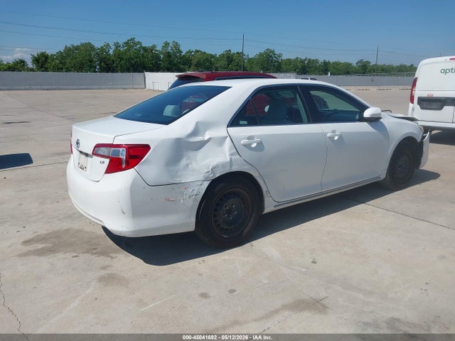 45041692 :رقم المزاد ، 4T1BF1FK5CU586869 vin ، 2012 Toyota Camry Le مزاد بيع
