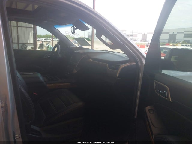 45041700 :رقم المزاد ، 1GKS2HKJ7HR296492 vin ، 2017 Gmc Yukon Xl Denali مزاد بيع