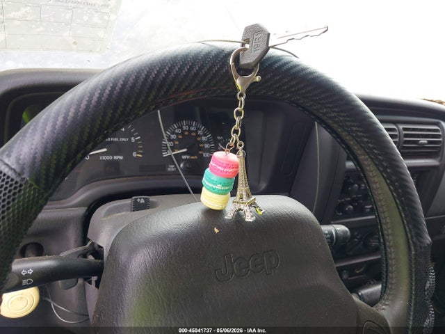 Продажа на аукционе авто 1999 Jeep Cherokee Classic/sport, vin: 1J4FT68S8XL646142, номер лота: 45041737