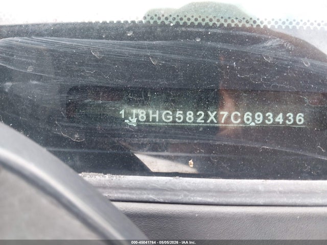 45041764 :رقم المزاد ، 1J8HG582X7C693436 vin ، 2007 Jeep Commander Limited مزاد بيع