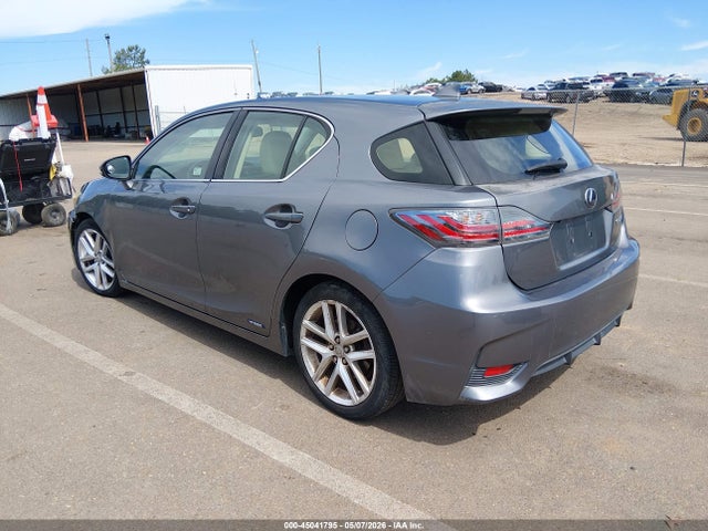Lexus CT 200H 2014 JTHKD5BH8E2174115 Image 3