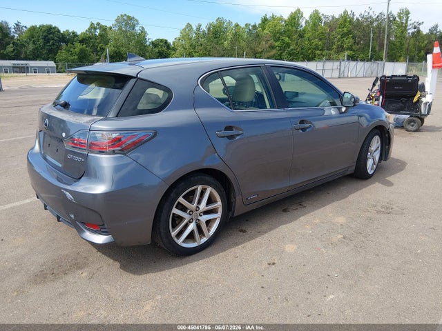Lexus CT 200H 2014 JTHKD5BH8E2174115 Image 4
