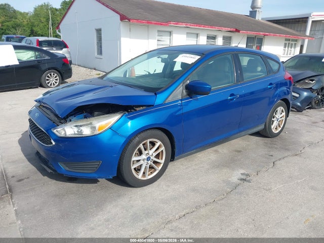 45041800 :رقم المزاد ، 1FADP3K23JL238718 vin ، 2018 Ford Focus Se مزاد بيع