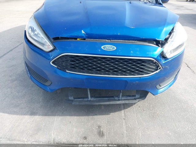 45041800 :رقم المزاد ، 1FADP3K23JL238718 vin ، 2018 Ford Focus Se مزاد بيع