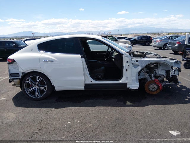Maserati Levante Modena Ultima 2024 ZN661YUM1RX443733 Image 12