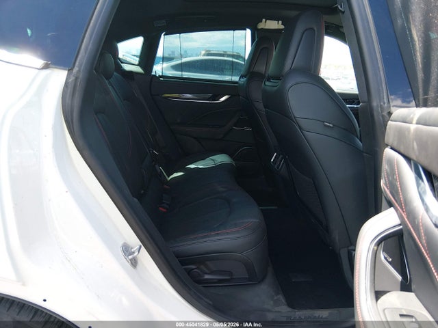 Maserati Levante Modena Ultima 2024 ZN661YUM1RX443733 Image 8