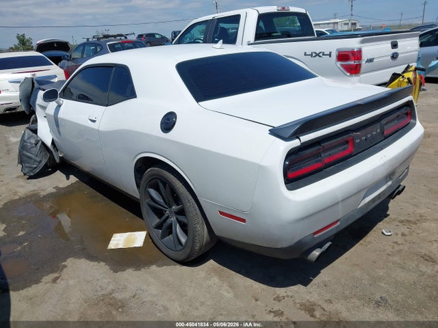Продаж на аукціоні авто 2016 Dodge Challenger R/t Plus, vin: 2C3CDZBT3GH120088, номер лоту: 45041834