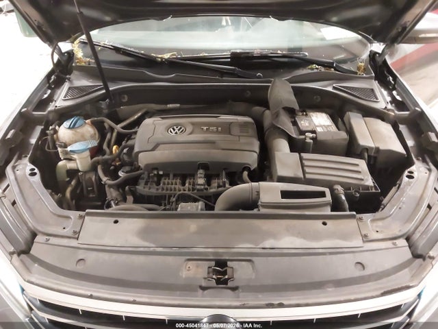 Продажа на аукционе авто 2017 Volkswagen Passat 1.8t Se, vin: 1VWGT7A31HC043888, номер лота: 45041847