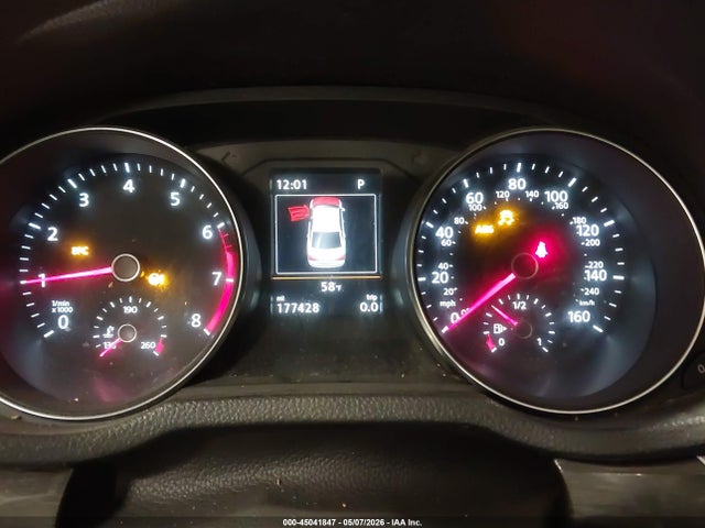 Продажа на аукционе авто 2017 Volkswagen Passat 1.8t Se, vin: 1VWGT7A31HC043888, номер лота: 45041847