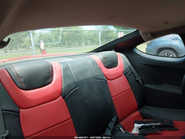 2011 Hyundai Genesis 3.8 Track მანქანა იყიდება აუქციონზე, vin: KMHHU6KHXBU058461, აუქციონის ნომერი: 45041871
