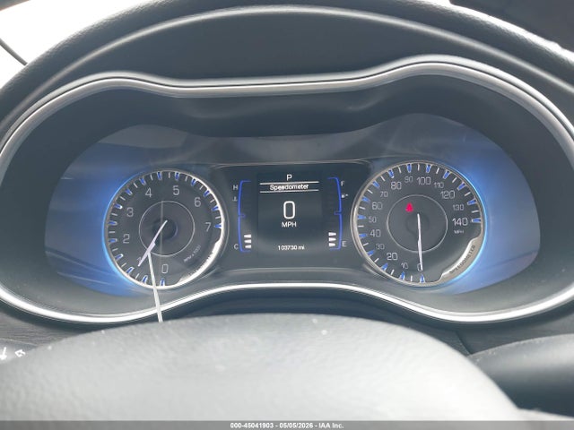 Продаж на аукціоні авто 2015 Chrysler 200 Limited, vin: 1C3CCCAB1FN757690, номер лоту: 45041903