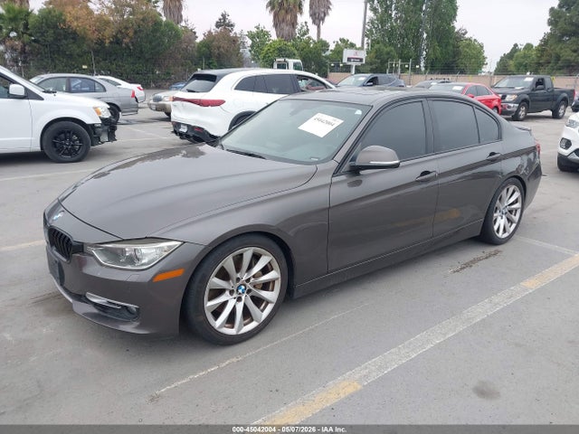 2013 Bmw 335i მანქანა იყიდება აუქციონზე, vin: WBA3A9C57DF477188, აუქციონის ნომერი: 45042004