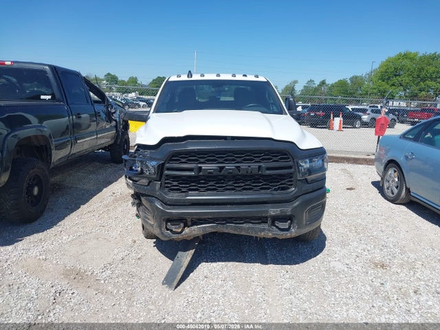 Продажа на аукционе авто 2024 Ram 2500 Tradesman  4x4 6'4 Box, vin: 3C6UR5CL7RG234551, номер лота: 45042010
