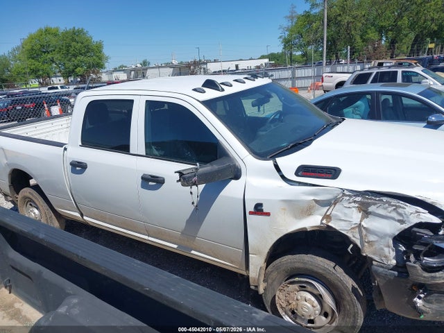Продажа на аукционе авто 2024 Ram 2500 Tradesman  4x4 6'4 Box, vin: 3C6UR5CL7RG234551, номер лота: 45042010