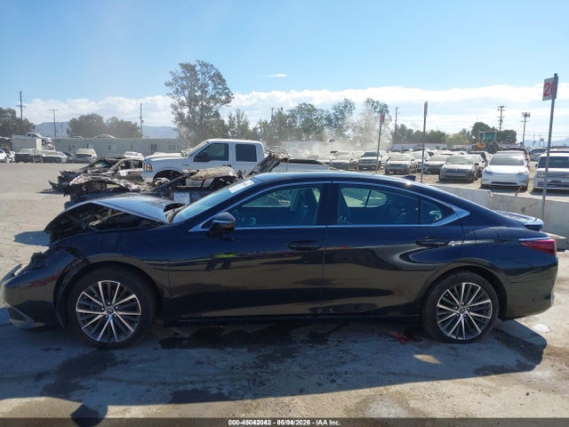 Lexus ES 300H 2023 58ADA1C15PU031308 Image 15