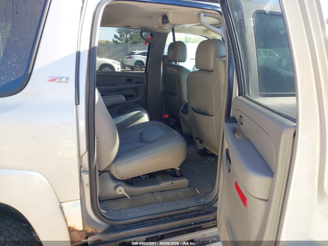 Продаж на аукціоні авто 2005 Chevrolet Suburban 1500 Z71, vin: 3GNFK16Z55G219398, номер лоту: 45042051