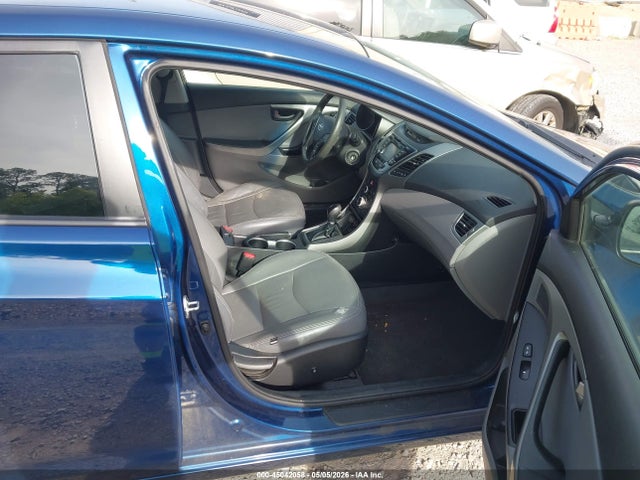 Продаж на аукціоні авто 2016 Hyundai Elantra Se, vin: 5NPDH4AE7GH652610, номер лоту: 45042058