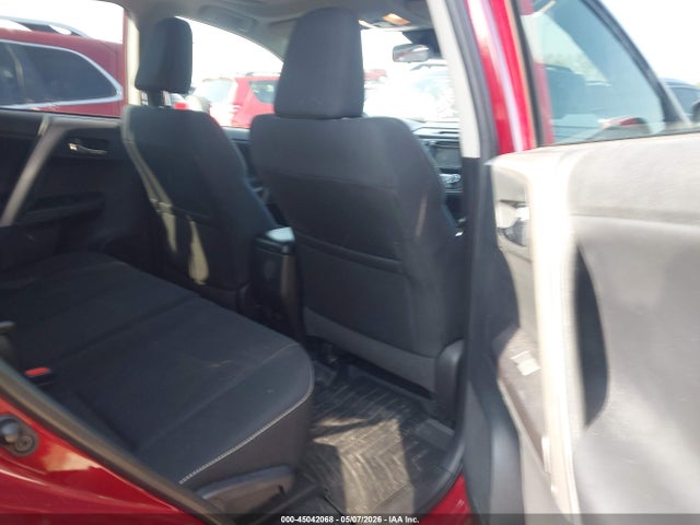 Продажа на аукционе авто 2018 Toyota Rav4 Xle, vin: 2T3RFREV7JW730645, номер лота: 45042068