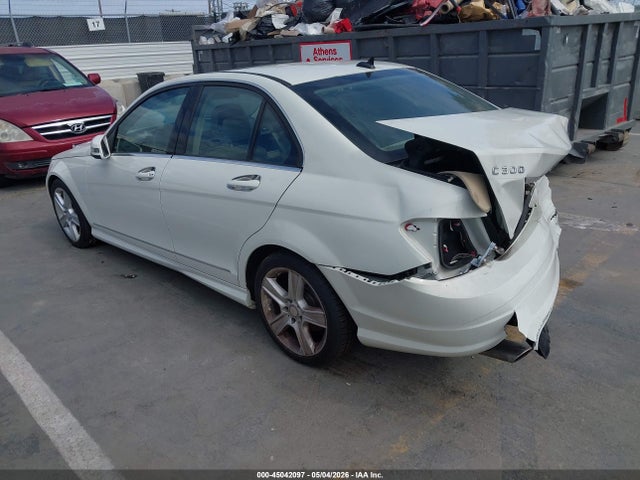 Продаж на аукціоні авто 2011 Mercedes-benz C 300 Luxury/sport, vin: WDDGF5EB8BA510815, номер лоту: 45042097