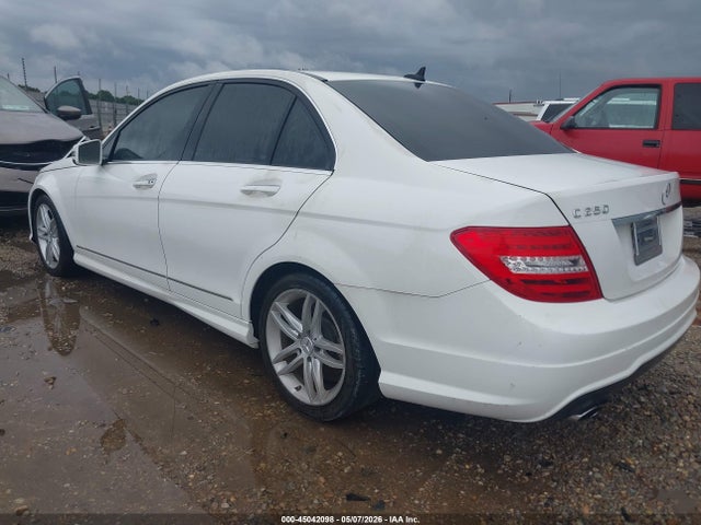 Aukcja sprzedaży 2013 Mercedes-benz C 250 Sport, vin: WDDGF4HBXDR287848, numer aukcji: 45042098